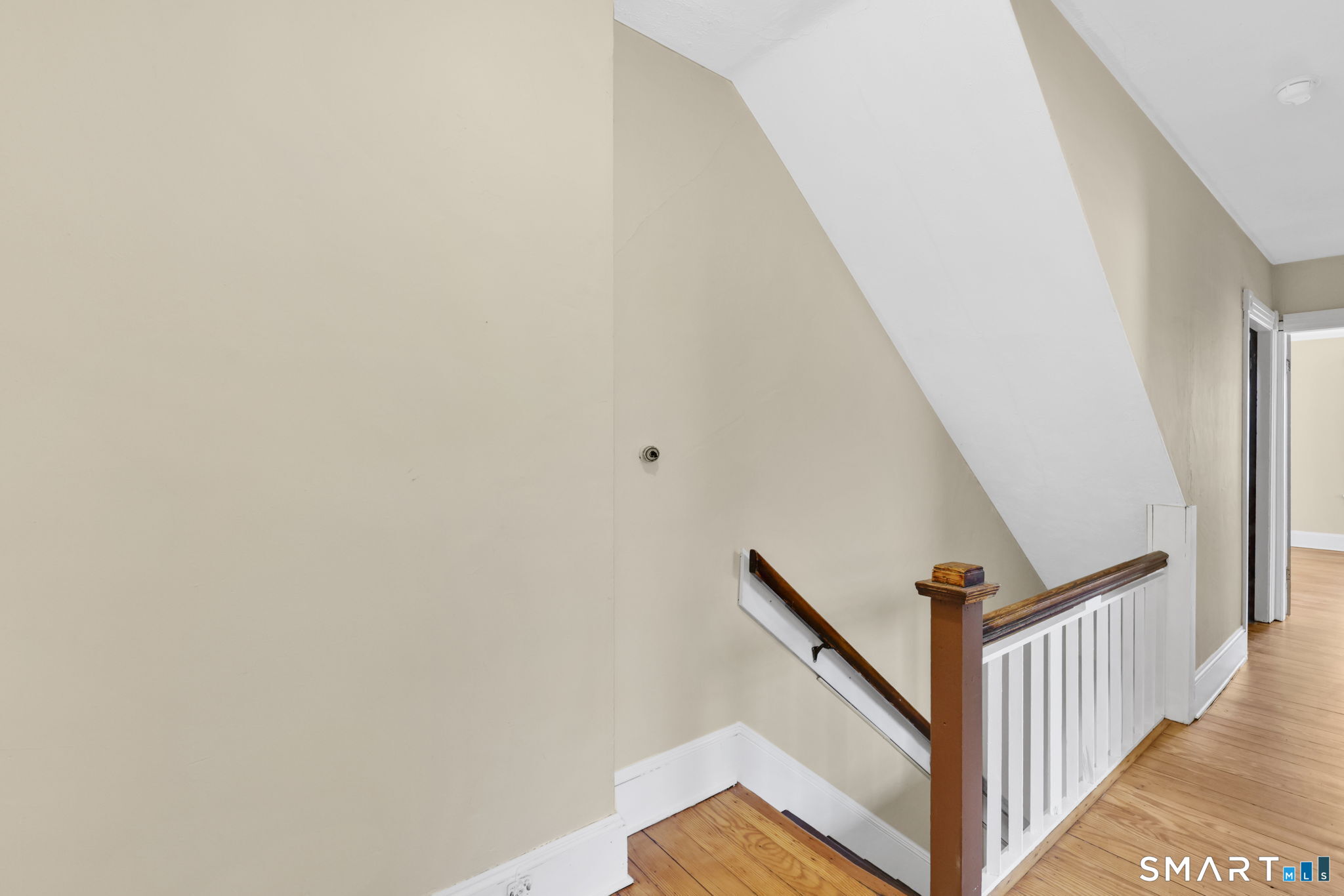 24 Thompson Court Enfield CT 06082