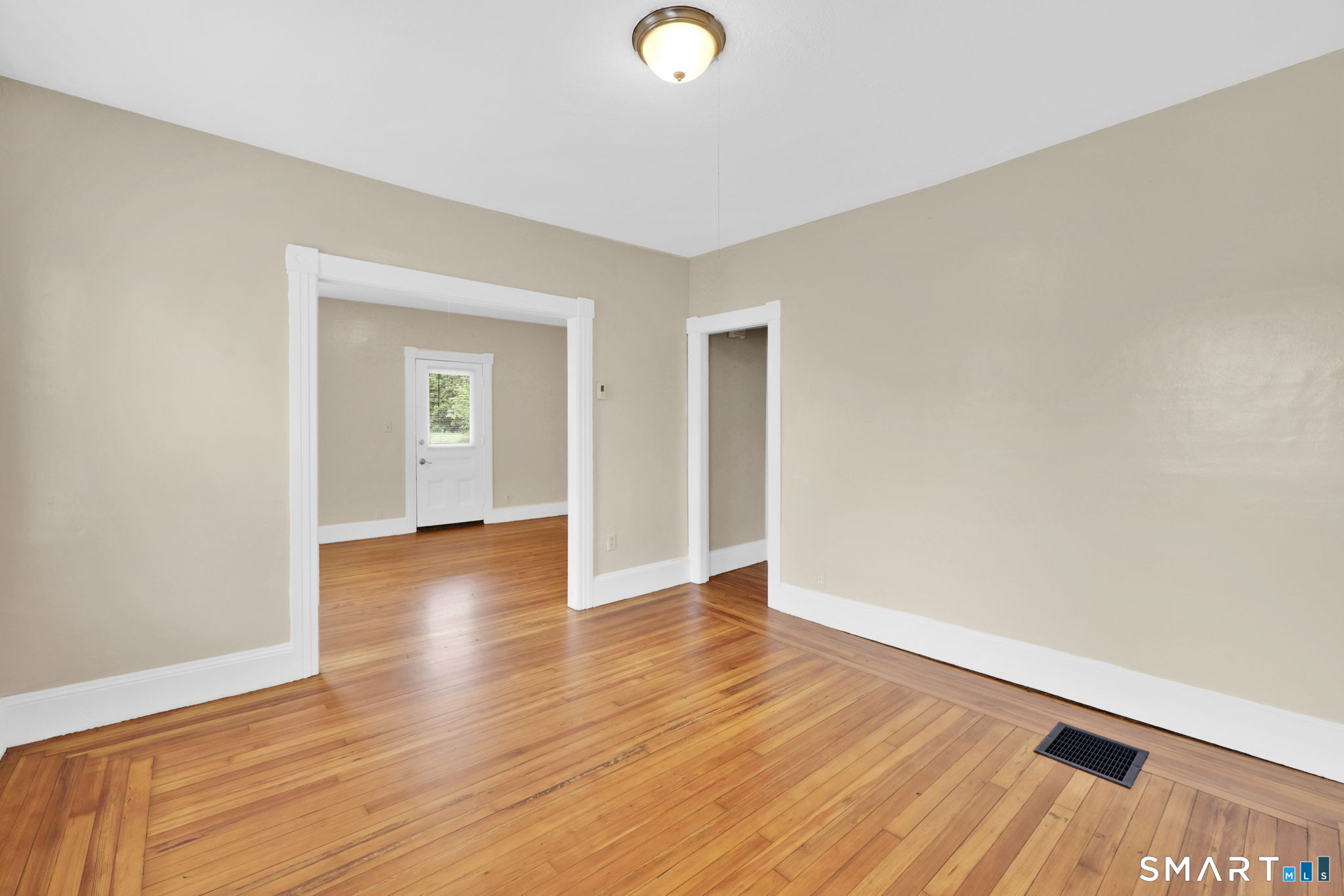 24 Thompson Court Enfield CT 06082