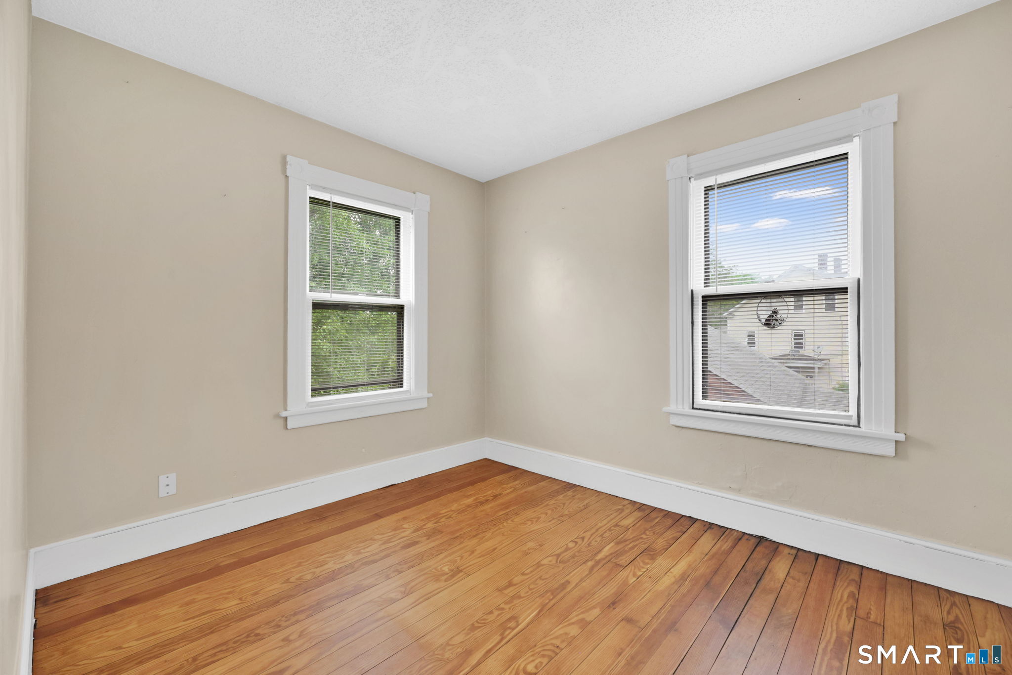 24 Thompson Court Enfield CT 06082