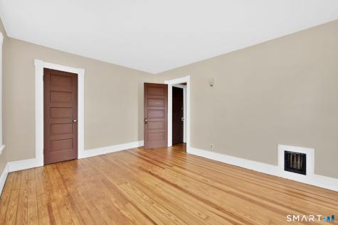 24 Thompson Court Enfield CT 06082