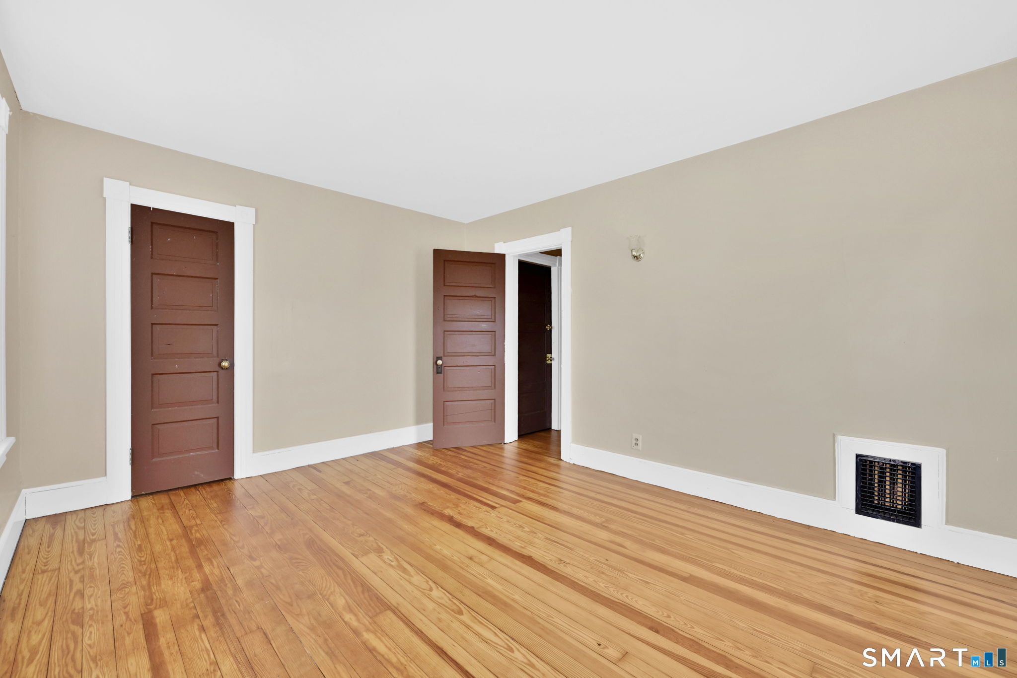 24 Thompson Court Enfield CT 06082