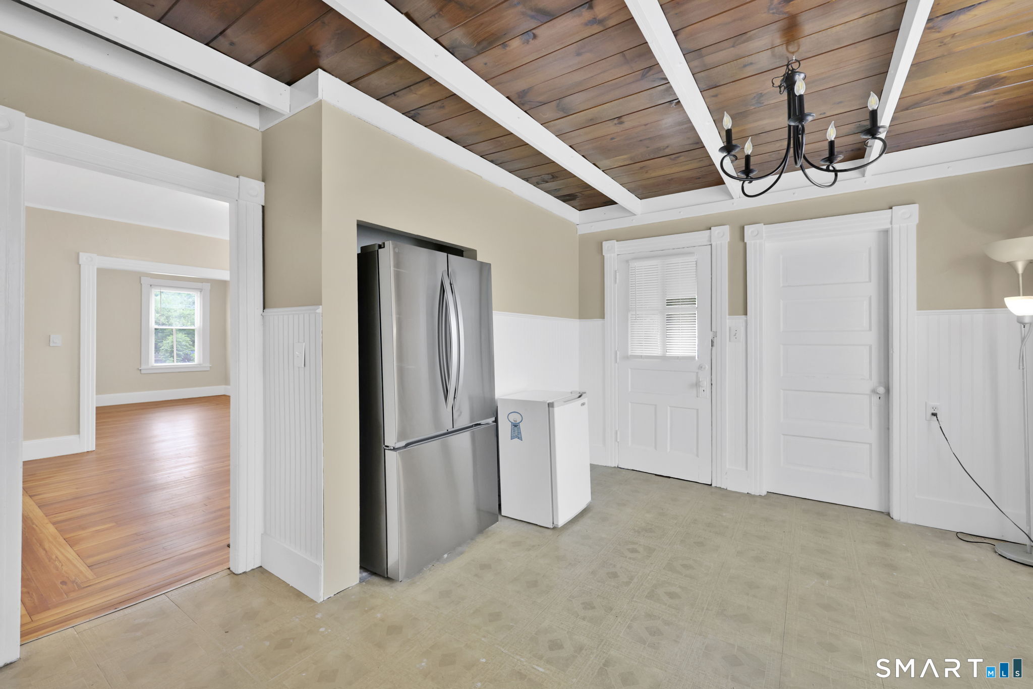 24 Thompson Court Enfield CT 06082