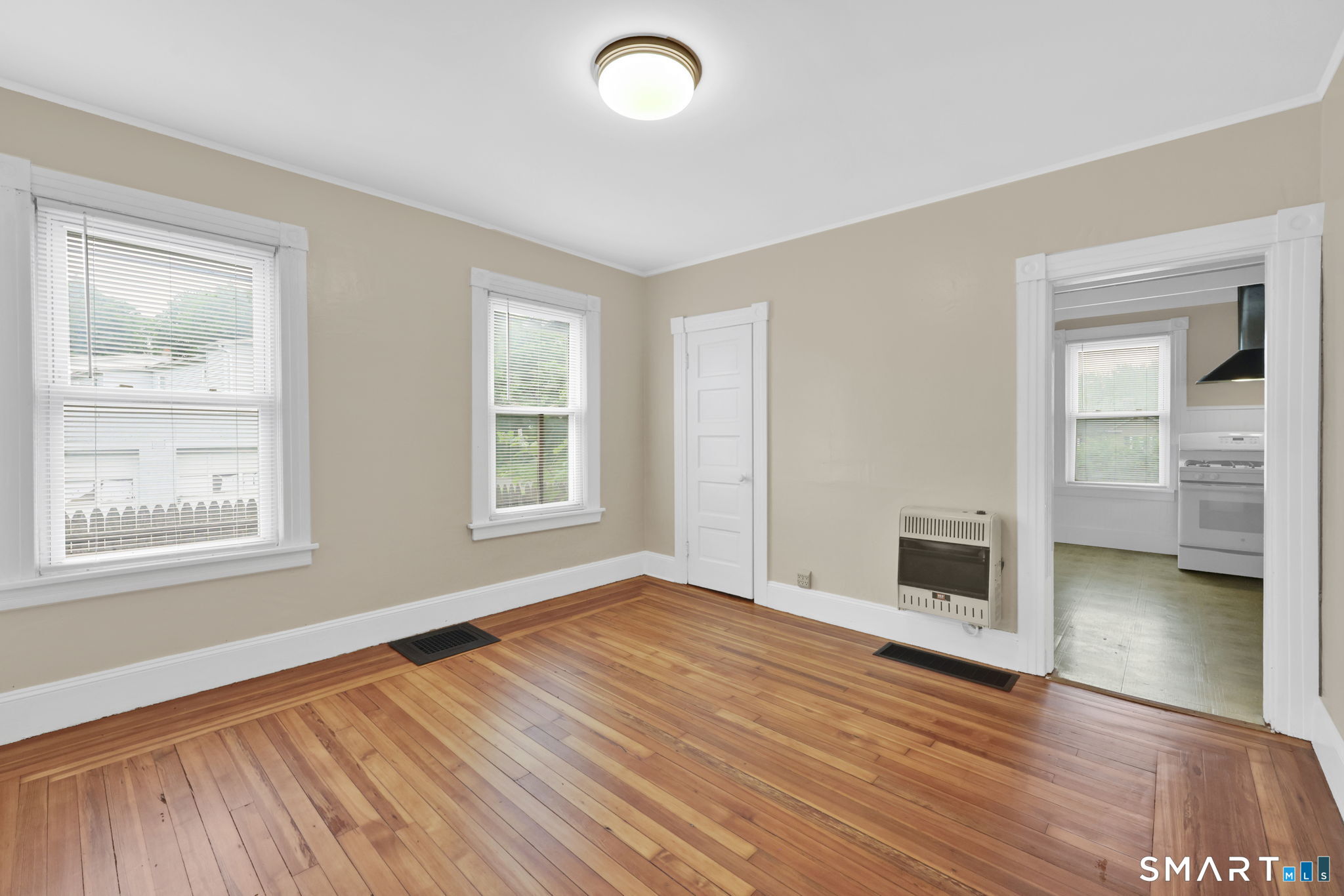 24 Thompson Court Enfield CT 06082
