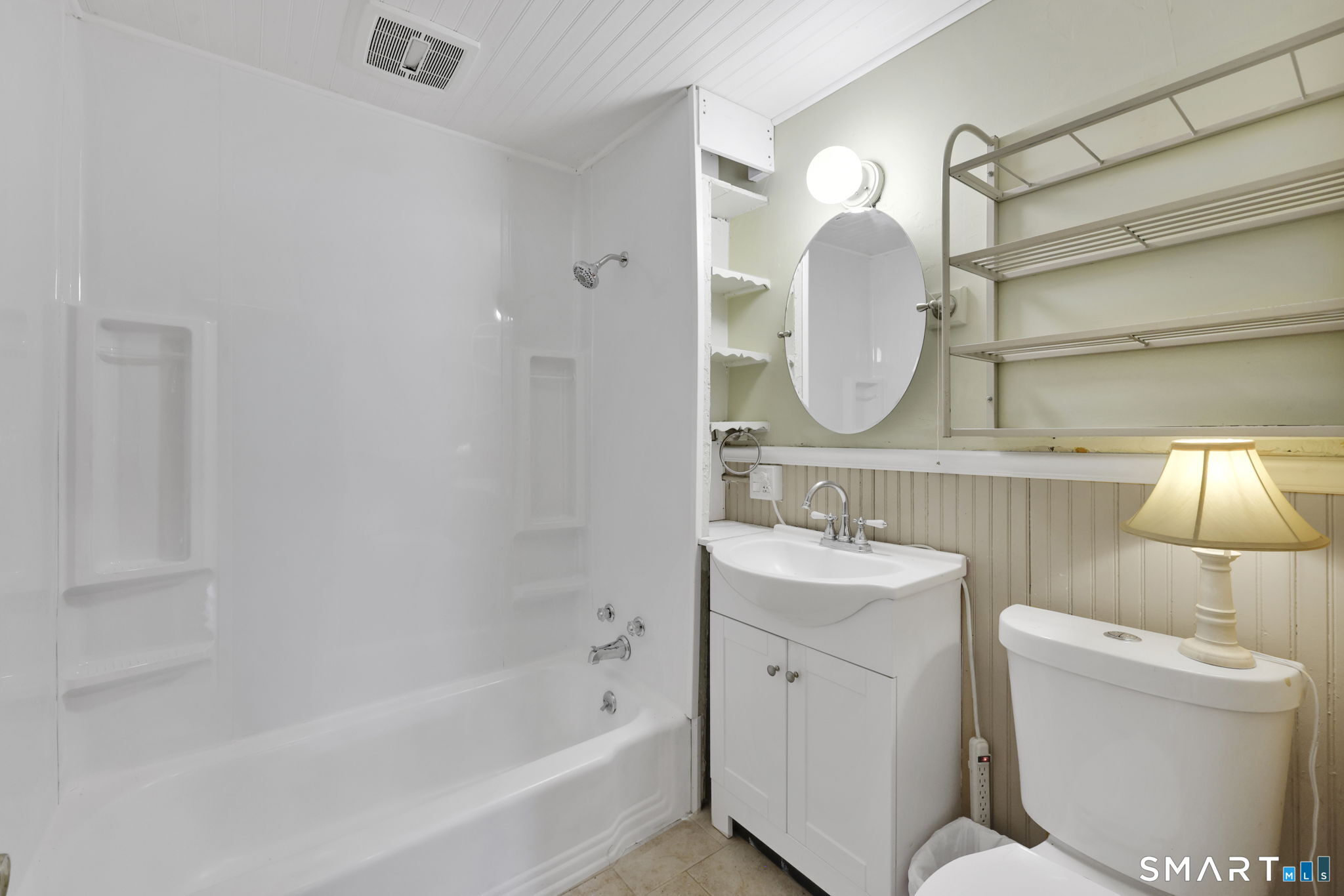 24 Thompson Court Enfield CT 06082