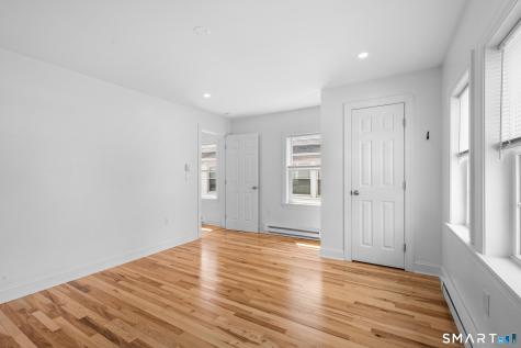 198 Montauk Avenue New London CT 06320