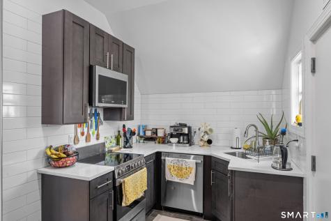 198 Montauk Avenue New London CT 06320