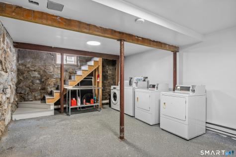 198 Montauk Avenue New London CT 06320