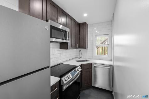 198 Montauk Avenue New London CT 06320