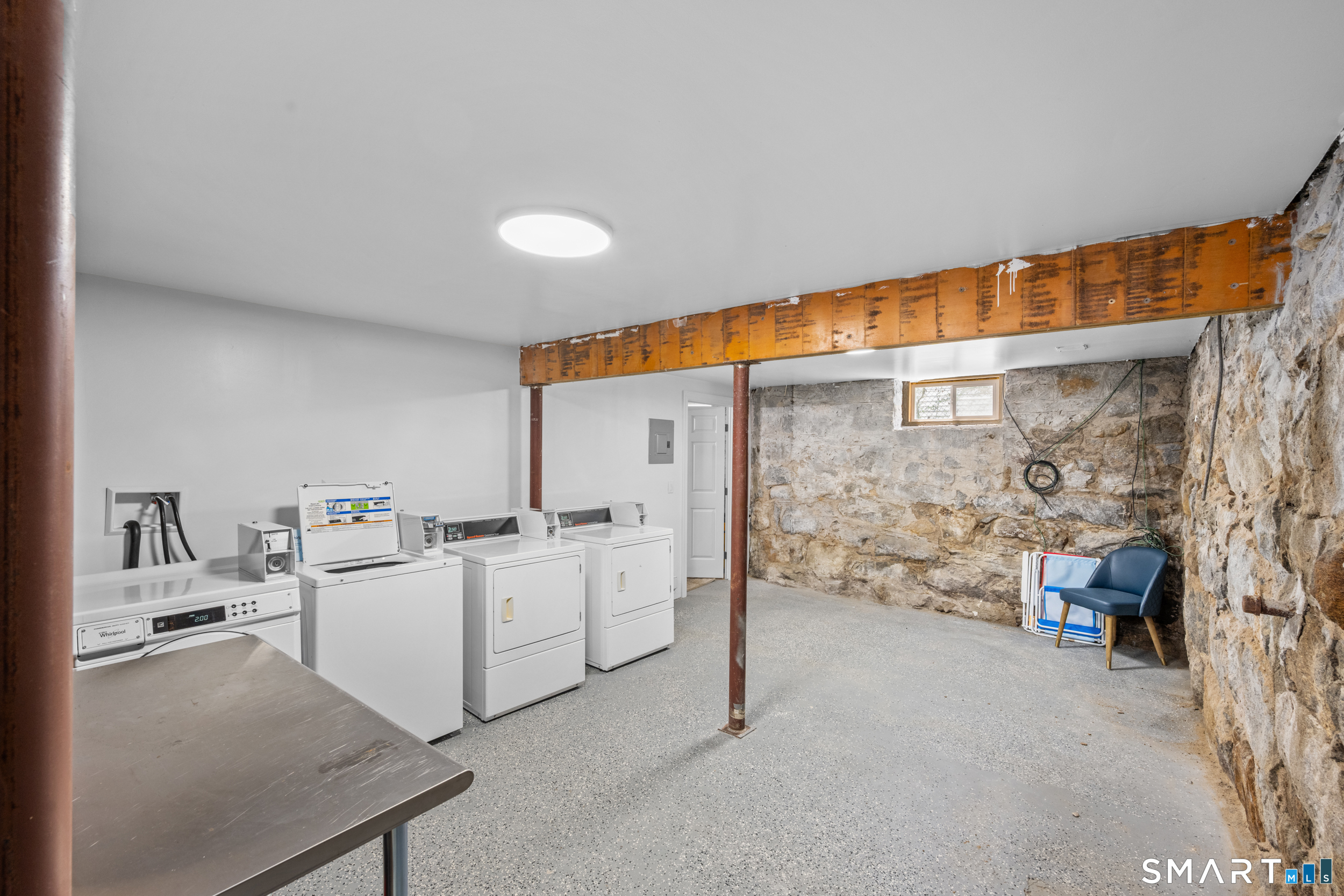 198 Montauk Avenue New London CT 06320
