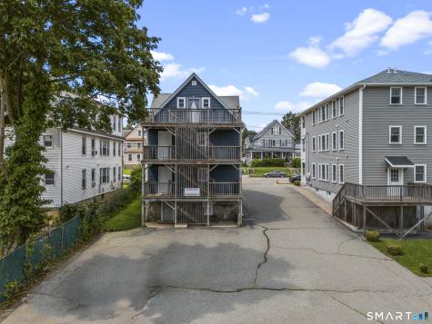 198 Montauk Avenue New London CT 06320