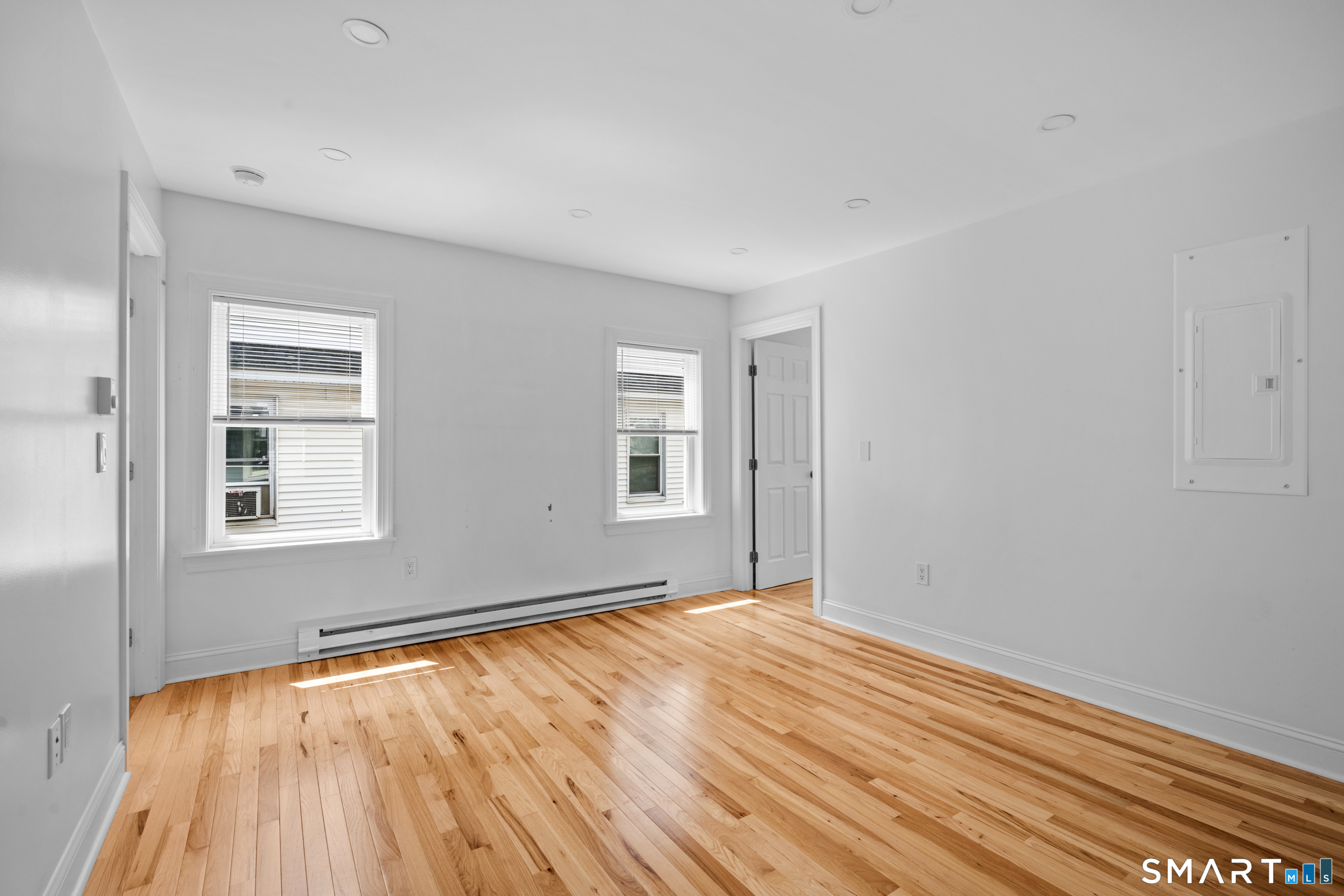 198 Montauk Avenue New London CT 06320
