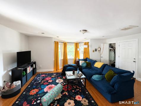 23 Earl Street New Haven CT 06515