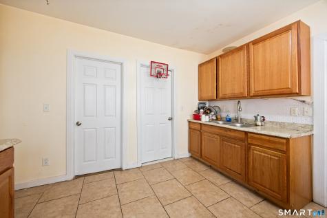 101 Dikeman Street Waterbury CT 06704