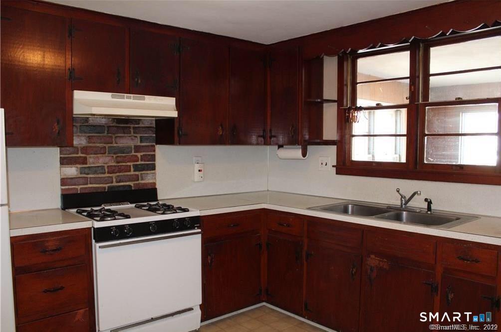 33 Harrison Avenue Branford CT 06405