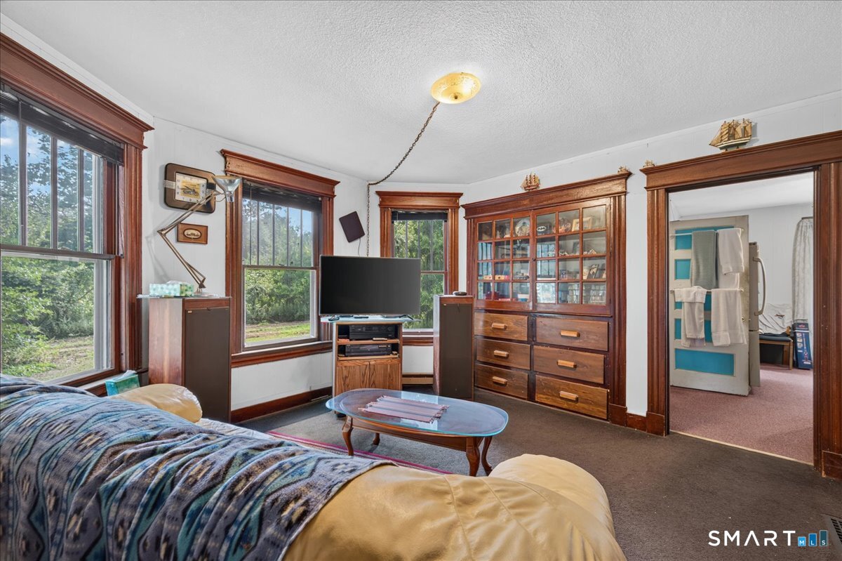 537 Naubuc Avenue Glastonbury CT 06033