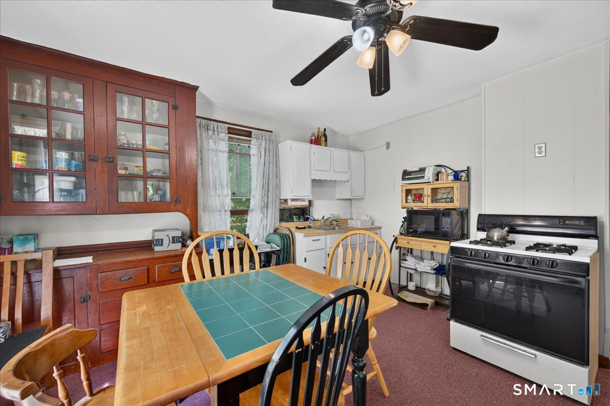 537 Naubuc Avenue Glastonbury CT 06033
