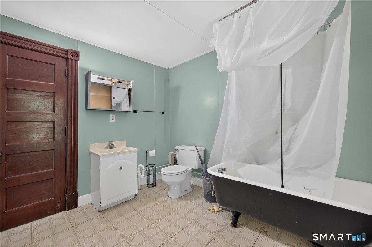 537 Naubuc Avenue Glastonbury CT 06033