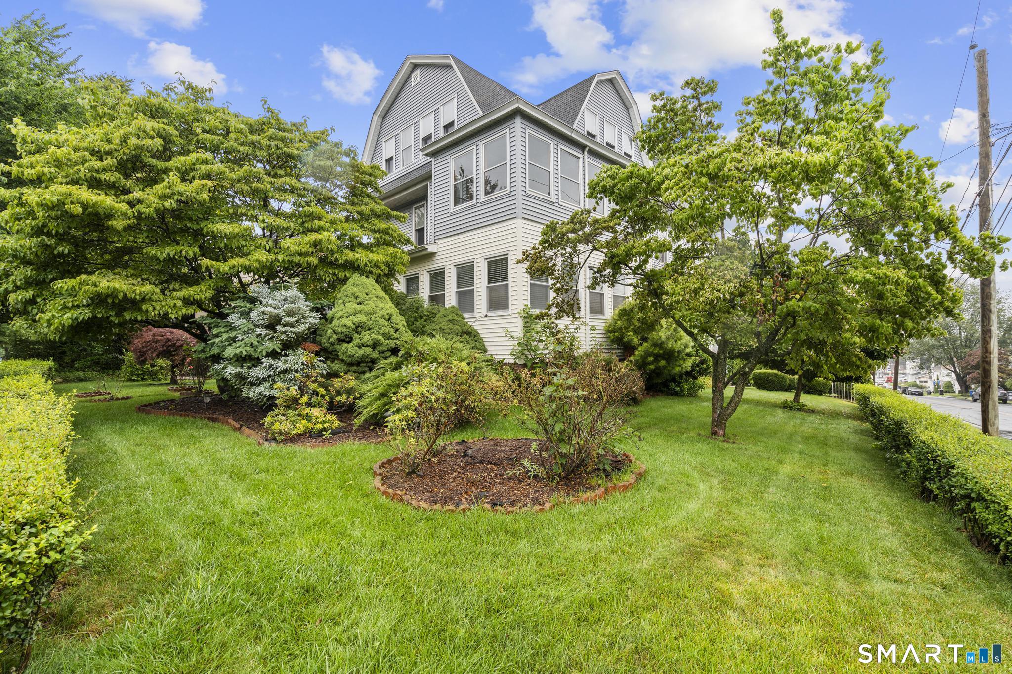 290-292 Grandview Terrace Hartford CT 06114