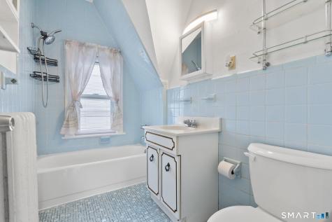 290-292 Grandview Terrace Hartford CT 06114
