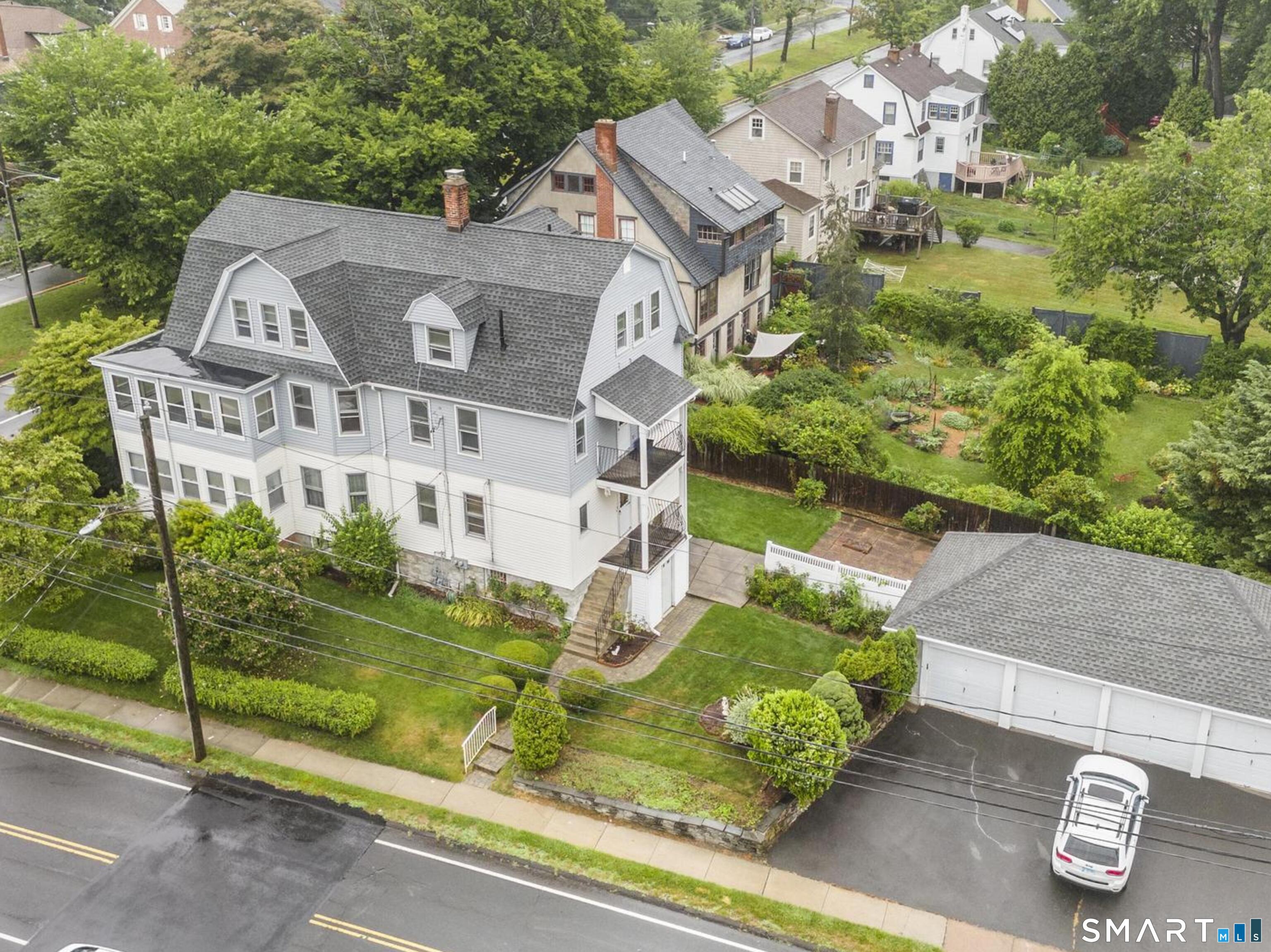 290-292 Grandview Terrace Hartford CT 06114