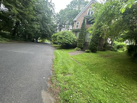 578 Columbia Boulevard Extension Waterbury CT 06704