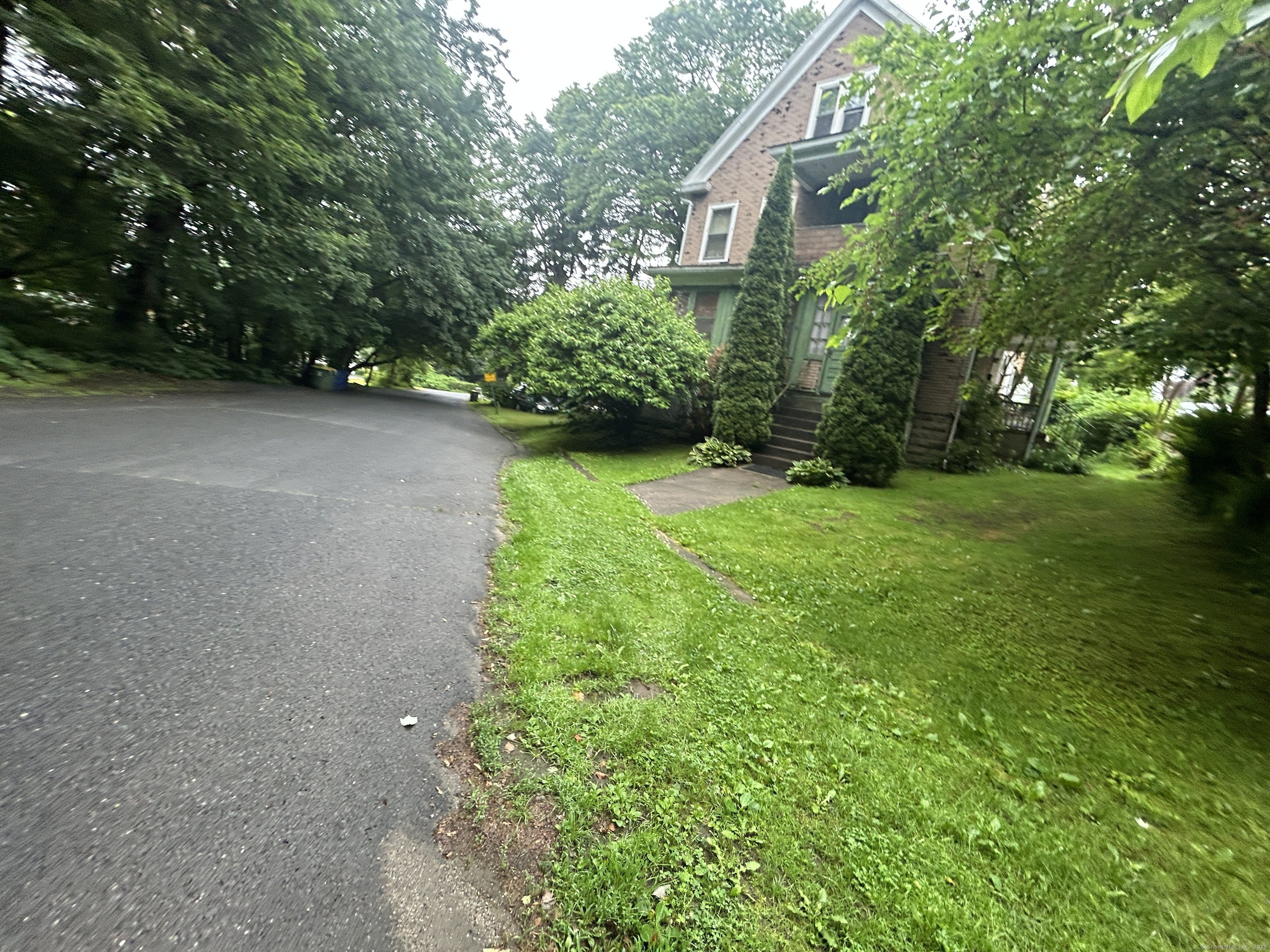 578 Columbia Boulevard Extension Waterbury CT 06704