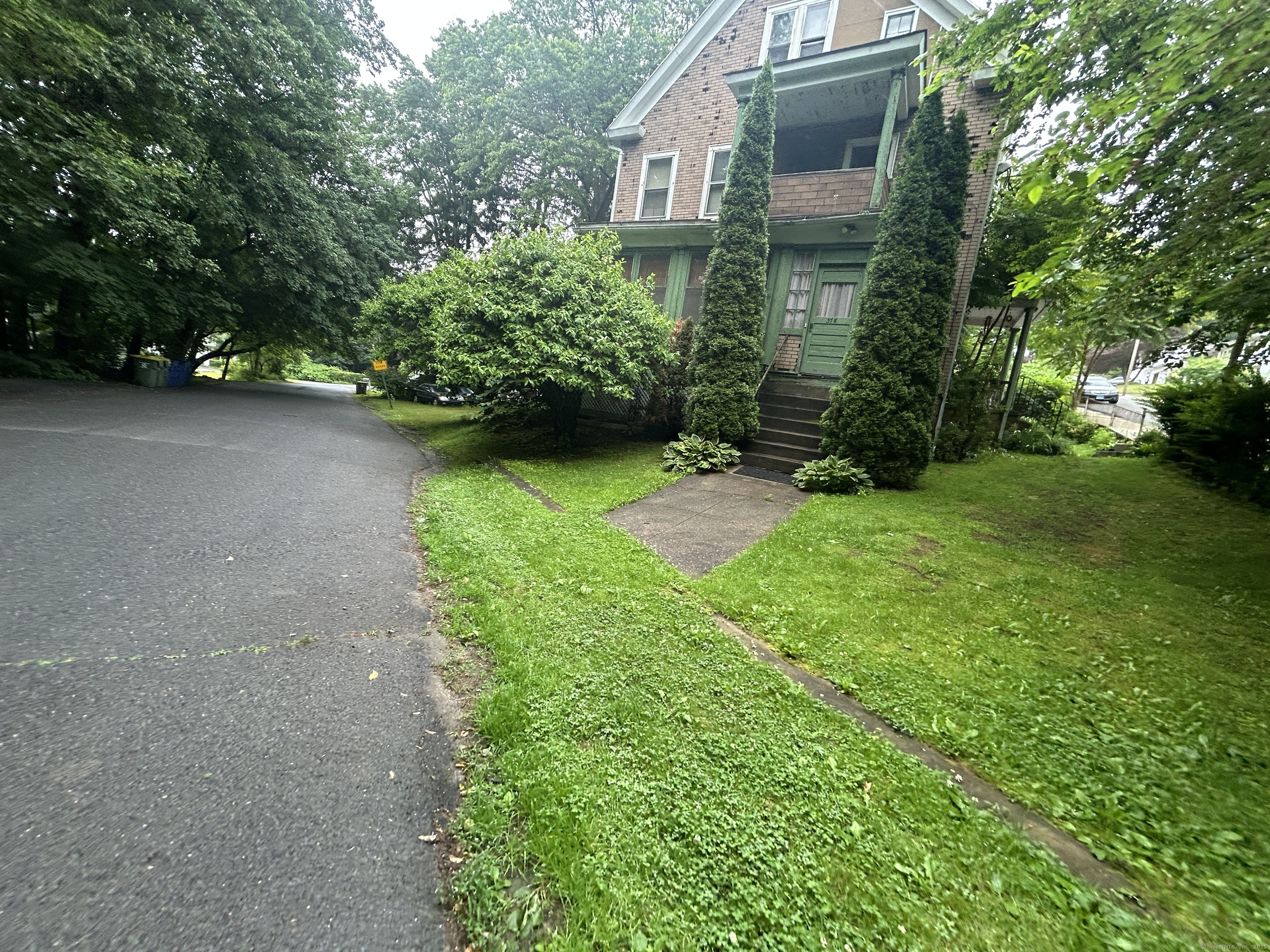 578 Columbia Boulevard Extension Waterbury CT 06704