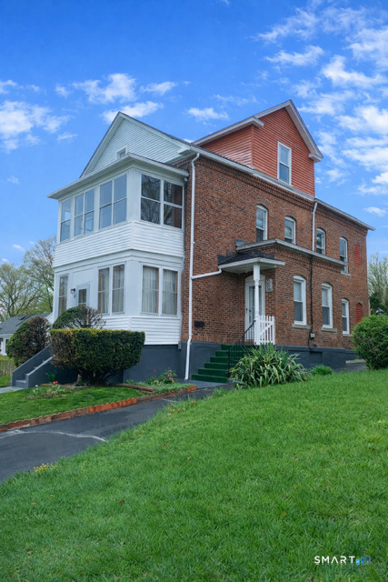 33 Hillhurst Avenue New Britain CT 06053