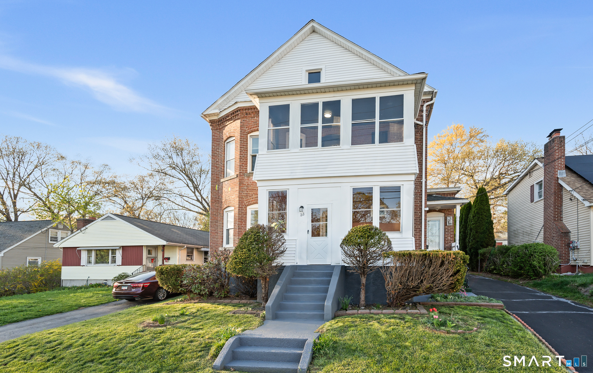 33 Hillhurst Avenue New Britain CT 06053
