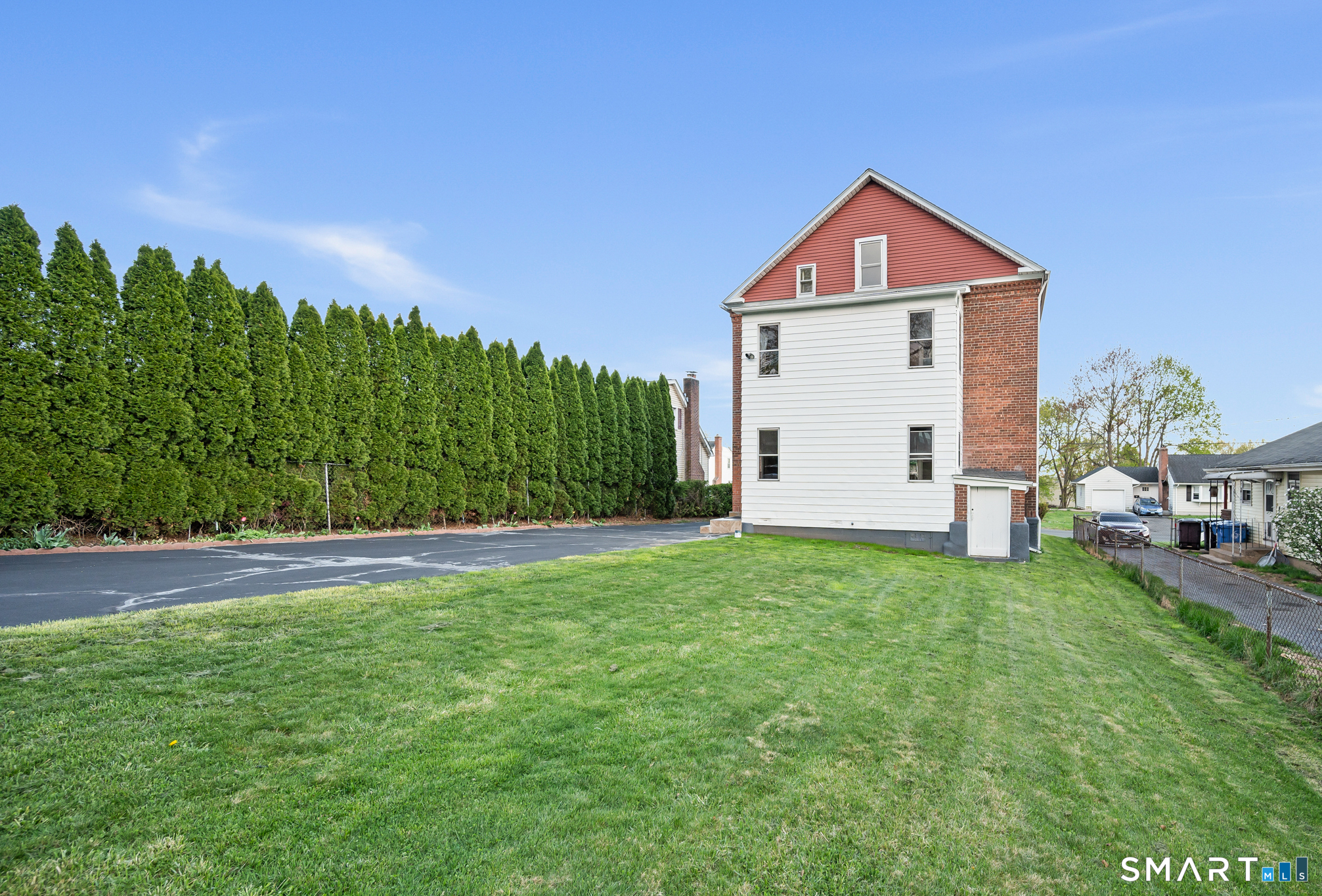 33 Hillhurst Avenue New Britain CT 06053