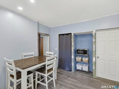 28 Moss Street Stonington CT 06379