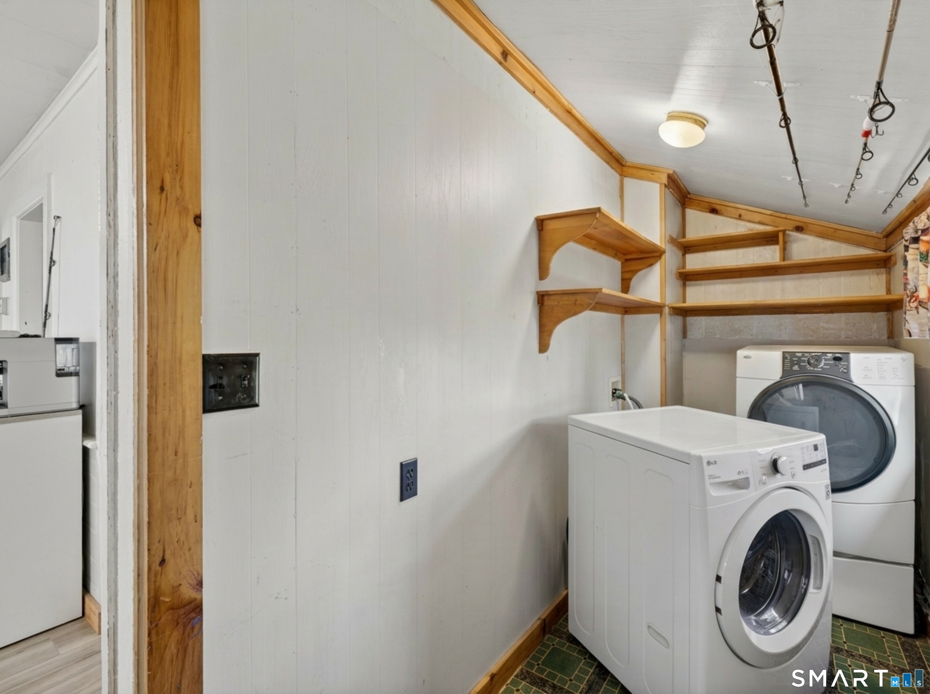 28 Moss Street Stonington CT 06379