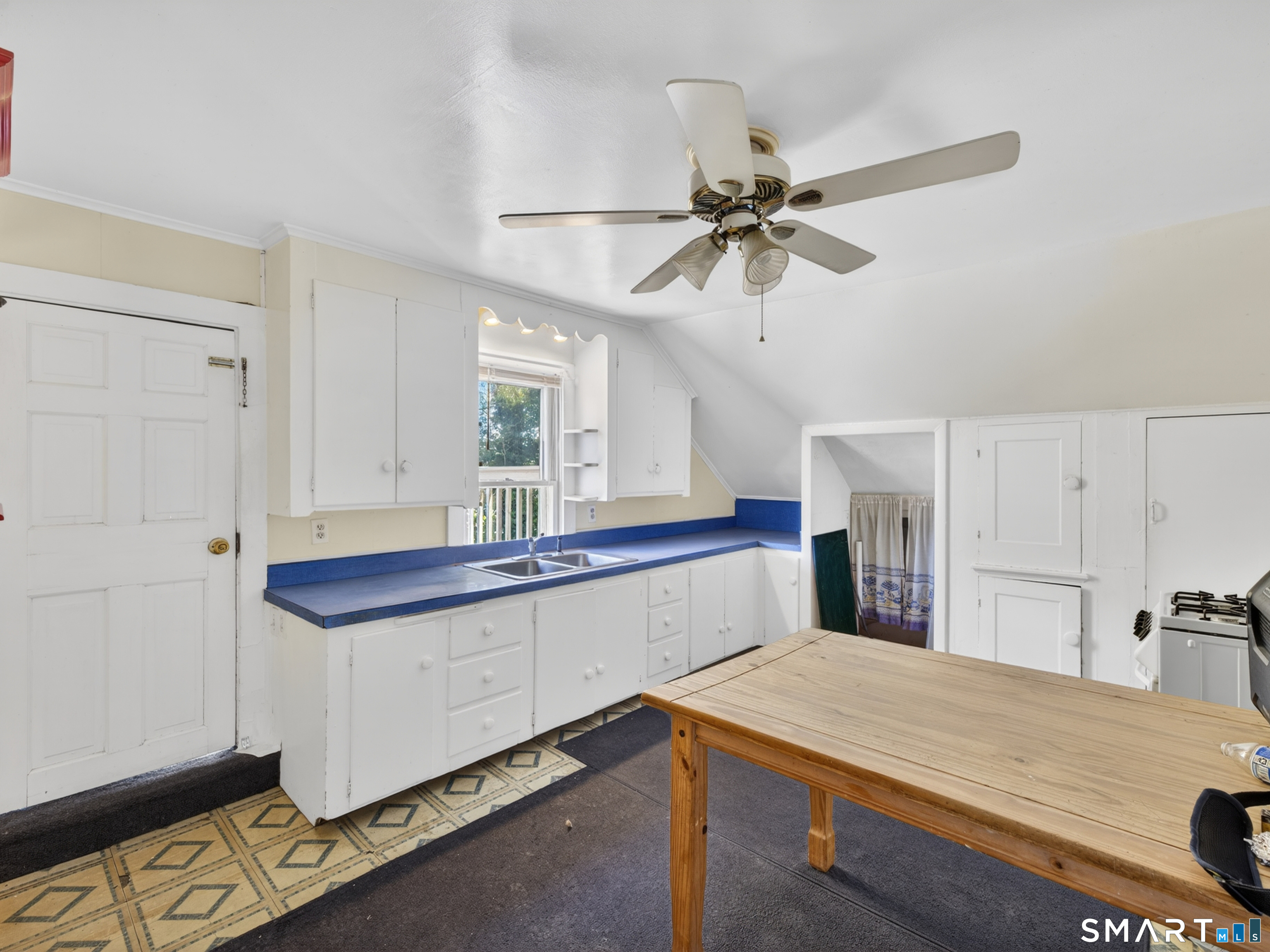 28 Moss Street Stonington CT 06379
