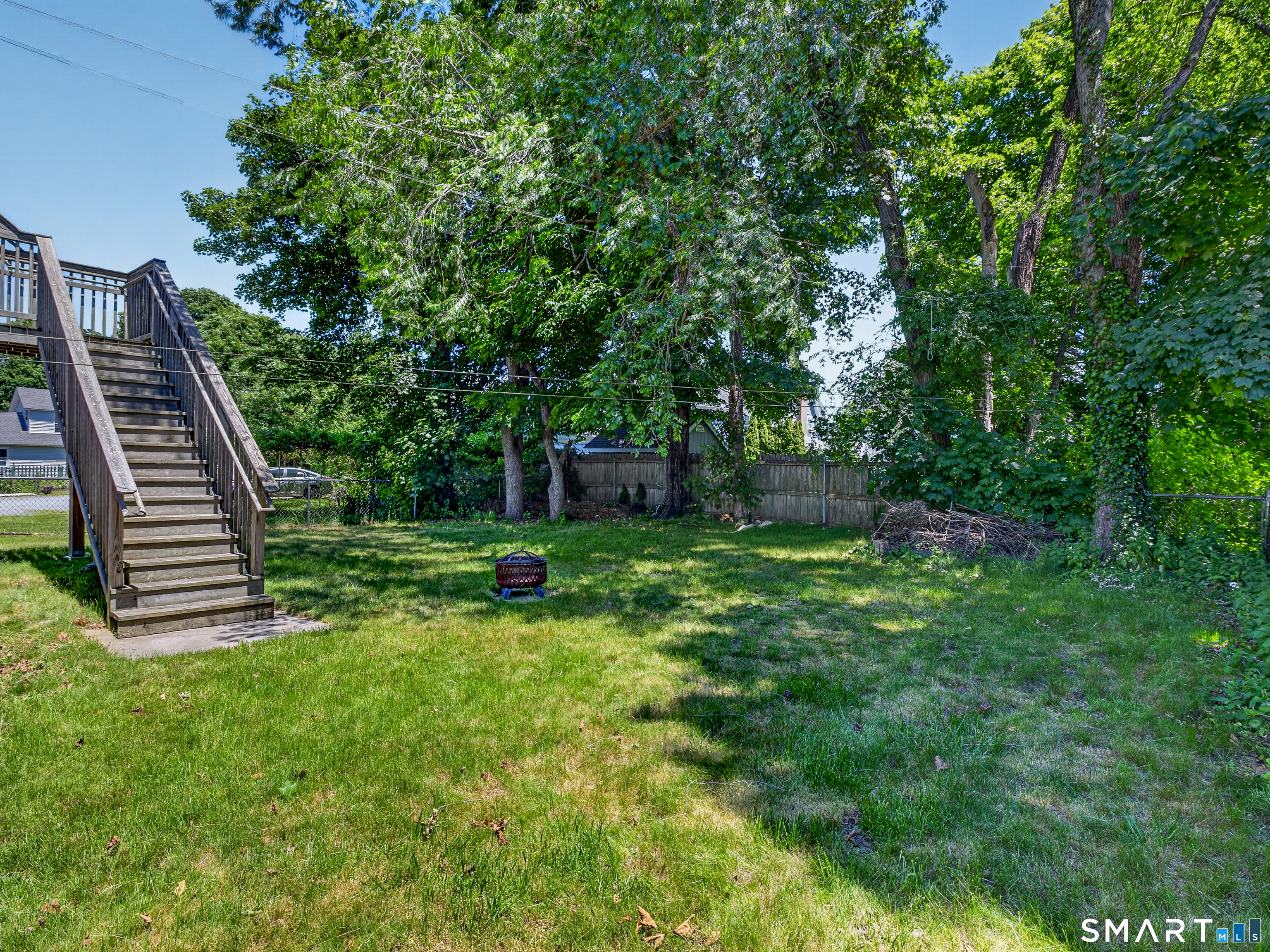 28 Moss Street Stonington CT 06379