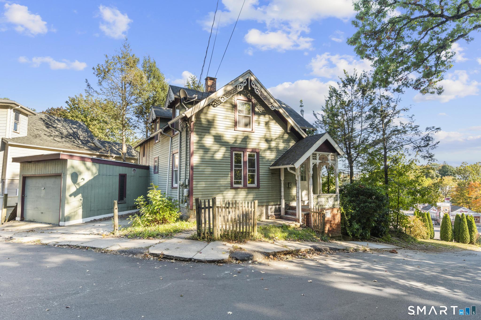 21 Pond Street Naugatuck CT 06770