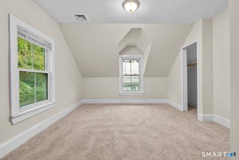 21 Pond Street Naugatuck CT 06770