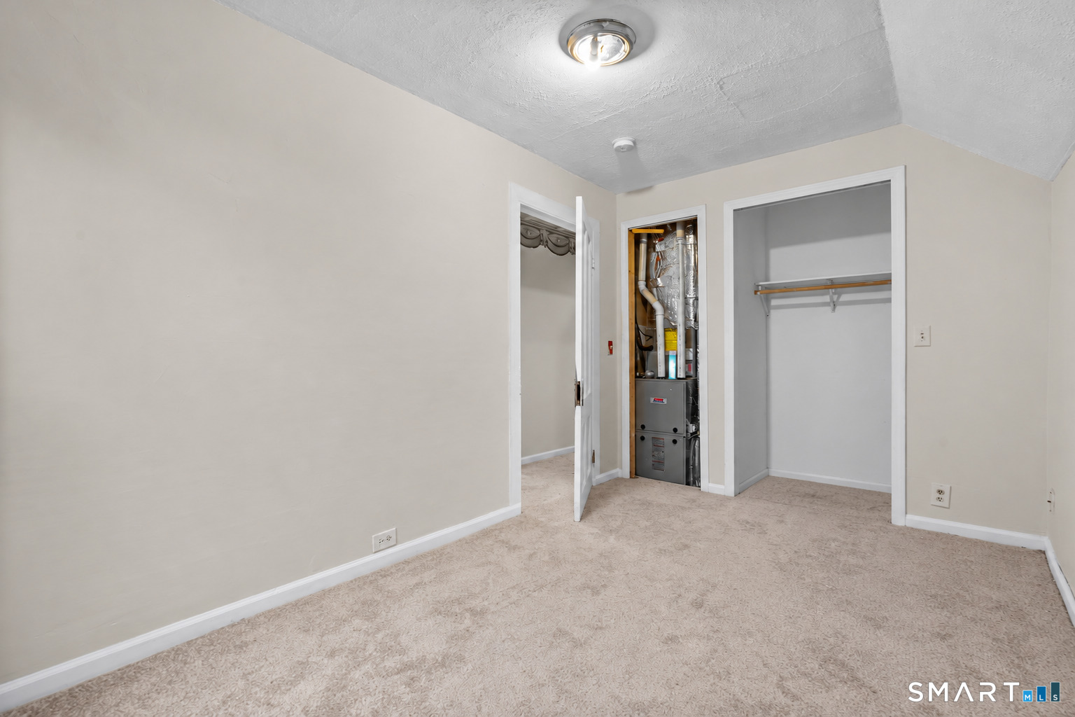 21 Pond Street Naugatuck CT 06770
