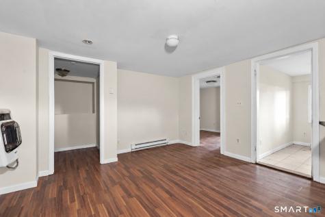 21 Pond Street Naugatuck CT 06770