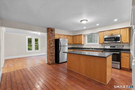 21 Pond Street Naugatuck CT 06770