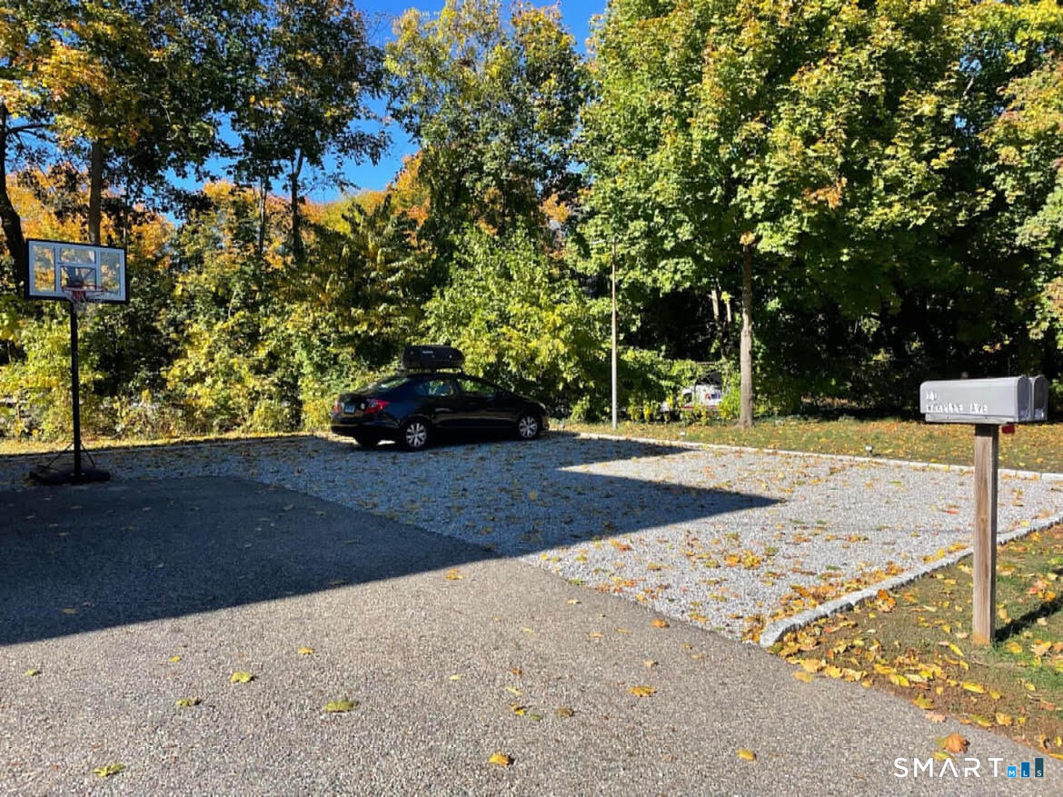 21 Wakelee Avenue Shelton CT 06484