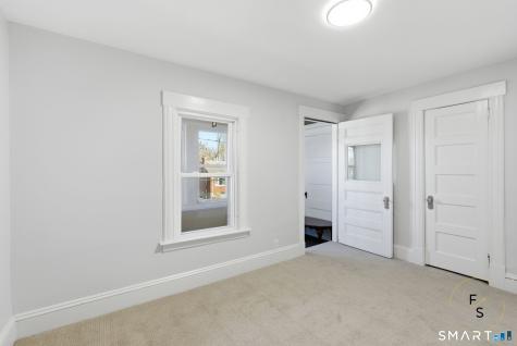 137 Linnmoore Street Hartford CT 06114