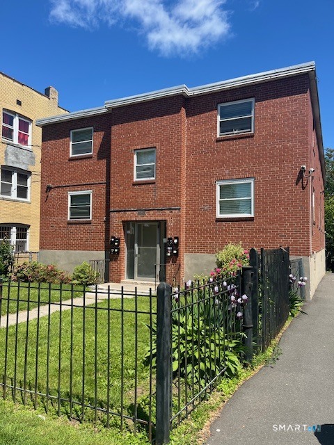 174 Hillside Avenue Hartford CT 06106
