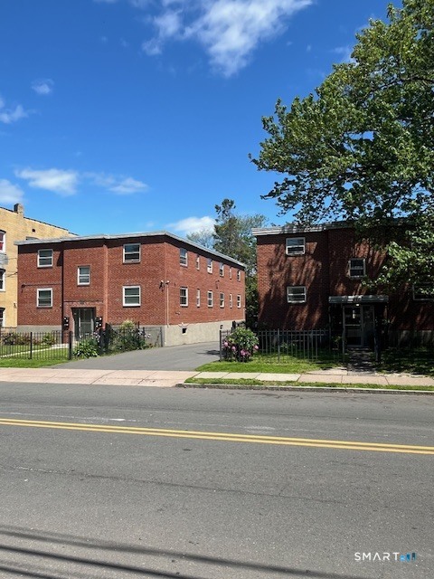 174 Hillside Avenue Hartford CT 06106