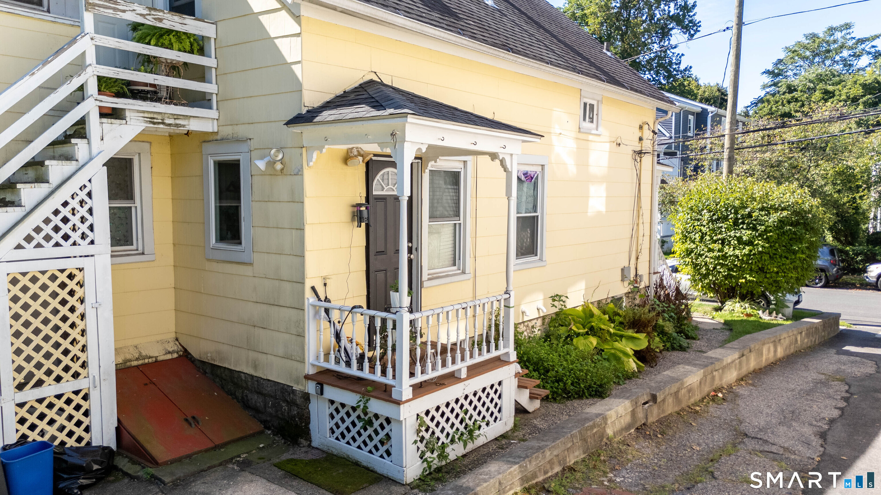96-98 Morehouse Street Bridgeport CT 06605