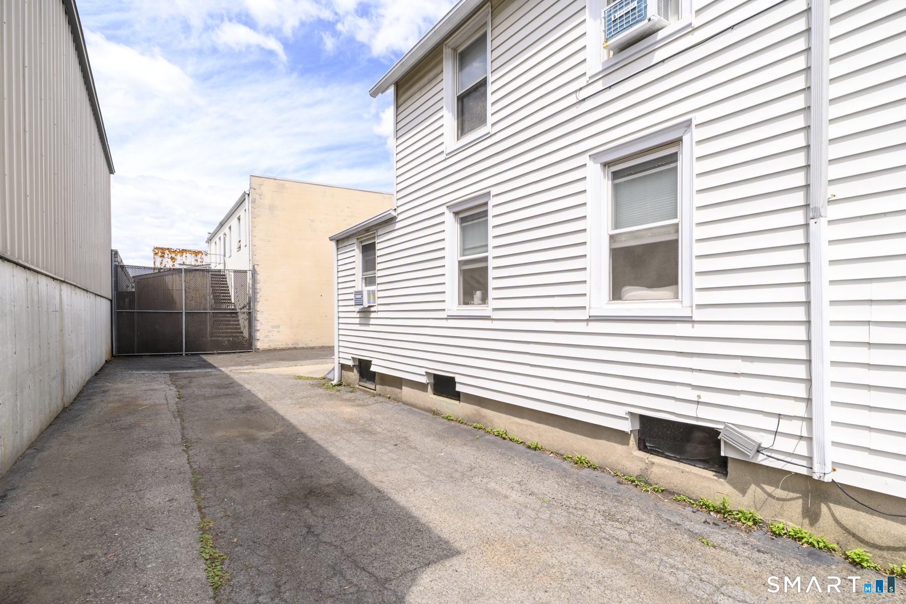 36 Larkin Street Stamford CT 06907