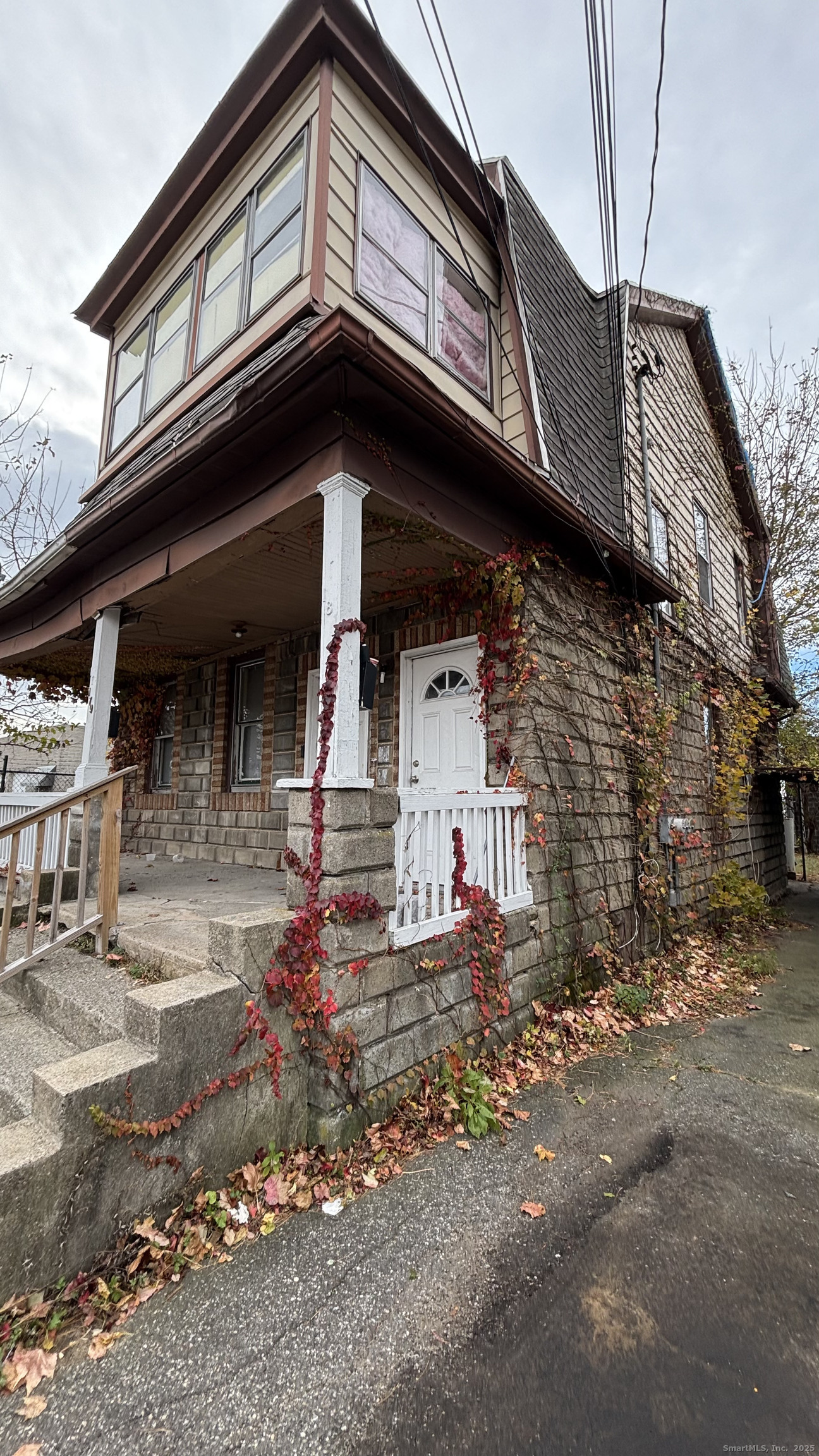 179 4TH Street Bridgeport CT 06607