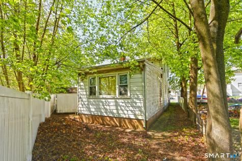 25 Catherine Street West Haven CT 06516