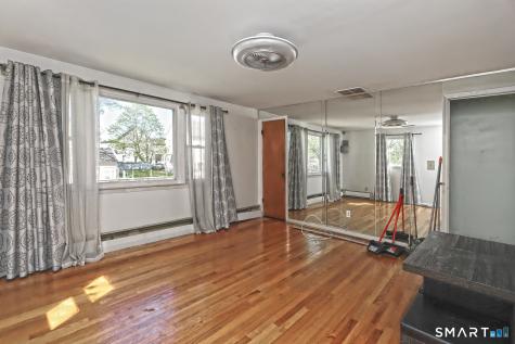 25 Catherine Street West Haven CT 06516