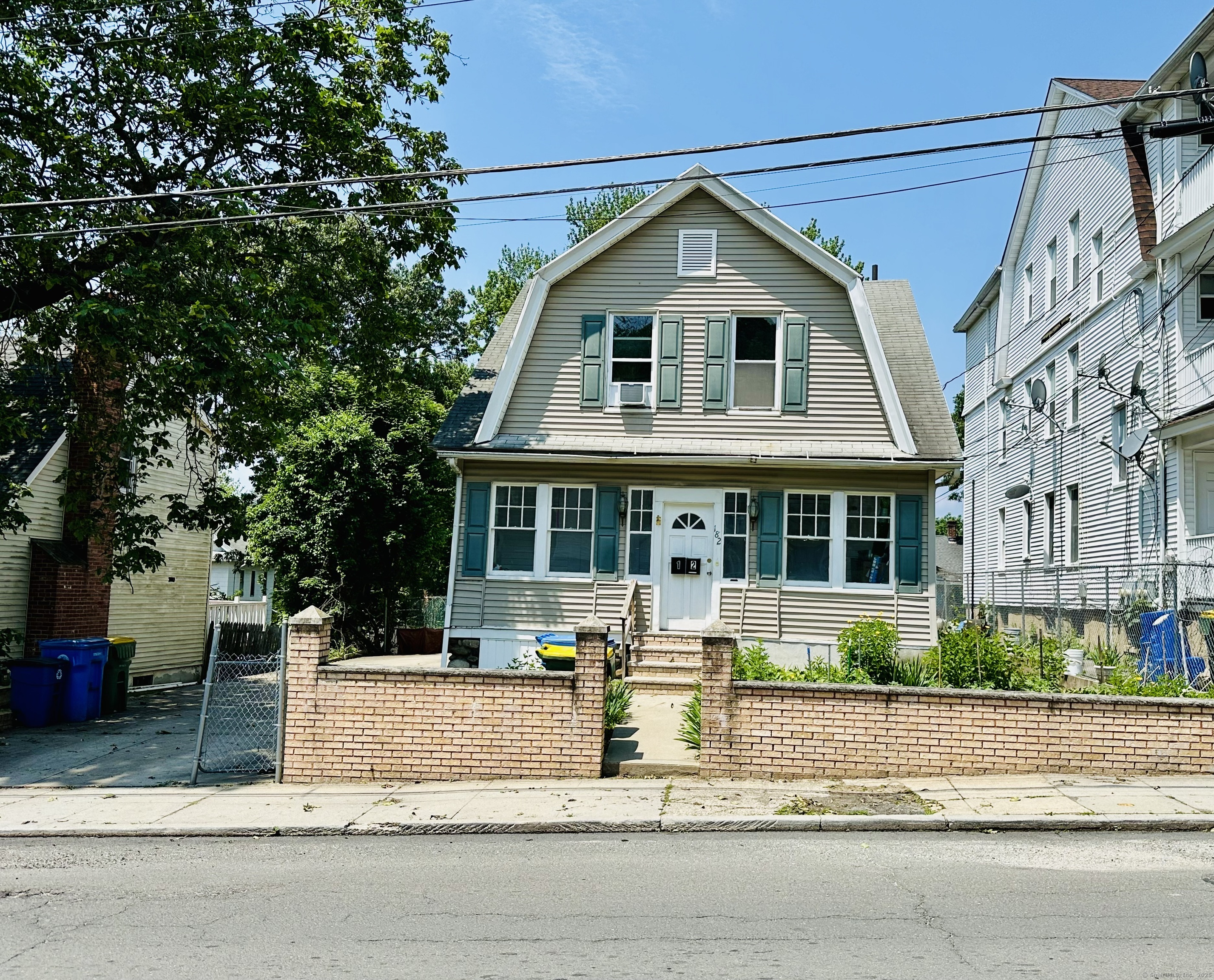 182 Oak Street Waterbury CT 06704
