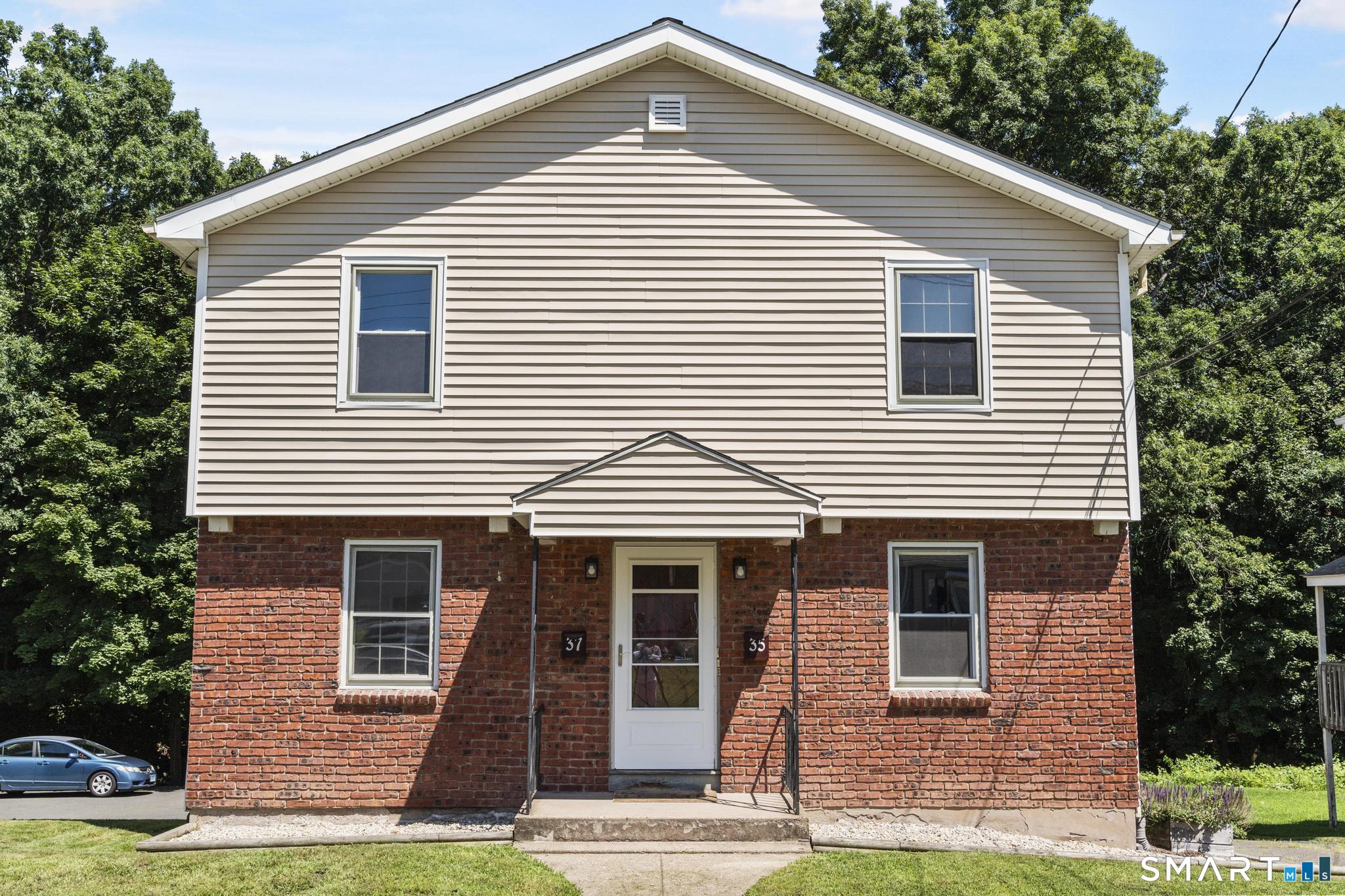 35 Glenwood Street Manchester CT 06040